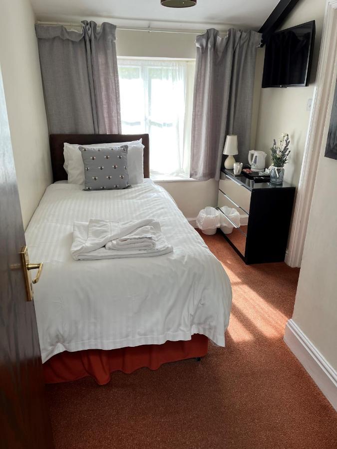 Thorverton Arms Экстерьер фото