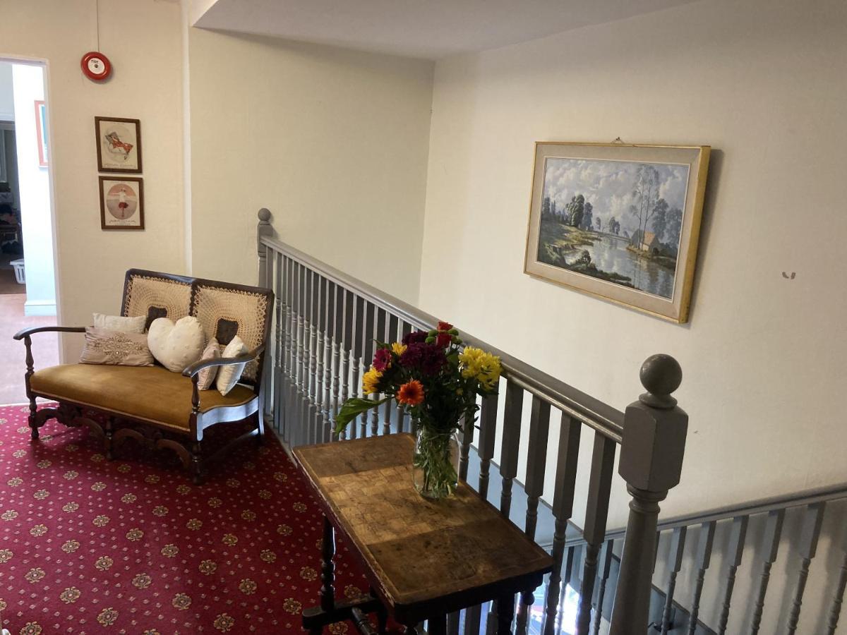 Thorverton Arms Экстерьер фото