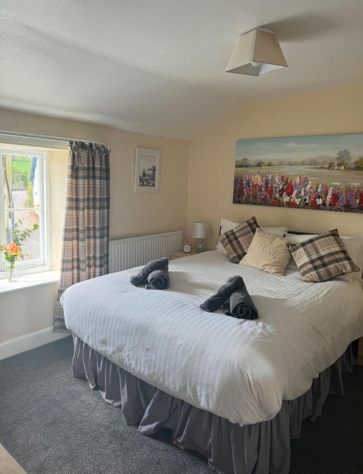 Thorverton Arms Экстерьер фото