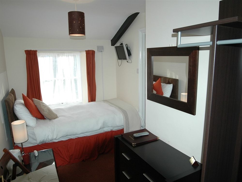 Thorverton Arms Экстерьер фото
